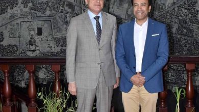 محافظ الأقصر يستقبل الفنان سامح حسين ويؤكد على سمو الفن المصري الهادف
