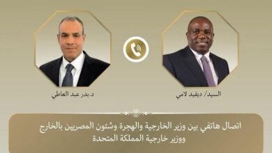 وزير الخارجية والهجرة يتلقى اتصالًا هاتفيًا من وزير خارجية المملكة المتحدة