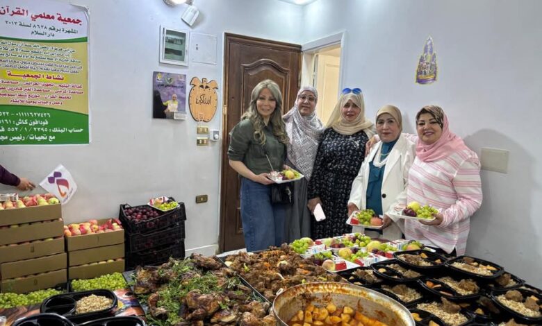 العربي للتنمية الاجتماعية بالتعاون مع القومي للمرأة يوزع لحوم الأضاحي على الجاليات العربية ودور الأيتام والمسنين العربي للتنمية الاجتماعية بالتعاون مع القومي للمرأة يوزع لحوم الأضاحي على الجاليات العربية ودور الأيتام والمسنين
