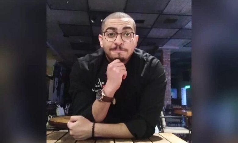 ما بين النار والصبر.. الشيف الأردني موسى الشريف يحوّل المعاناة إلى أطباق من ذهب” ما بين النار والصبر.. الشيف الأردني موسى الشريف يحوّل المعاناة إلى أطباق من ذهب”
