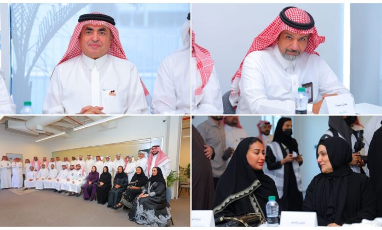 الشيخ عماد المهيدب يترأس اللقاء التعريفي لمبادرة “سيرج” بحضور أمانة جدة وعدد من القيادات الشيخ عماد المهيدب يترأس اللقاء التعريفي لمبادرة “سيرج” بحضور أمانة جدة وعدد من القيادات