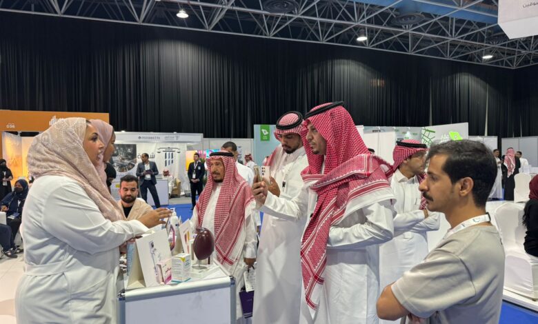مستشفى الملك فهد راعياً صحياً لمعرض “سيريدو 2025” ويقدّم خدمات توعوية وتثقيفية مستشفى الملك فهد راعياً صحياً لمعرض “سيريدو 2025” ويقدّم خدمات توعوية وتثقيفية