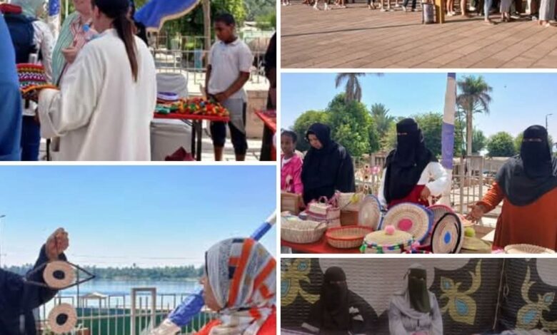 تحت شعار بالحب تجمعنا إنطلاق الحرف اليدوية من خلال معارض ” أيادى مصر ” بأسوان تحت شعار بالحب تجمعنا إنطلاق الحرف اليدوية من خلال معارض ” أيادى مصر ” بأسوان