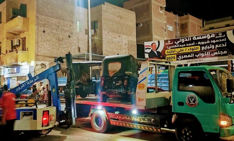 حملات مرورية مكبرة لضبط المخالفات المرورية بشوارع أسوان حملات مرورية مكبرة لضبط المخالفات المرورية بشوارع أسوان