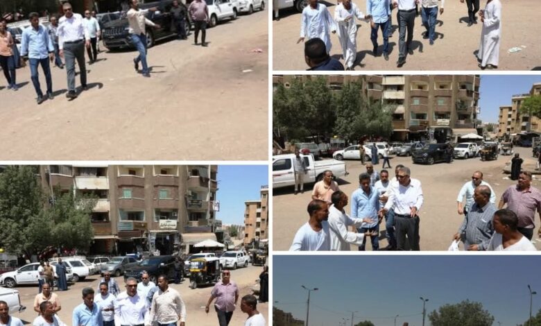 حملات مكثفة لإزالة الإشغالات بميدان النفق بأسوان.. والمحافظ يواجه الباعة الجائلين والمواقف العشوائية لفرض الانضباط المروري حملات مكثفة لإزالة الإشغالات بميدان النفق بأسوان.. والمحافظ يواجه الباعة الجائلين والمواقف العشوائية لفرض الانضباط المروري
