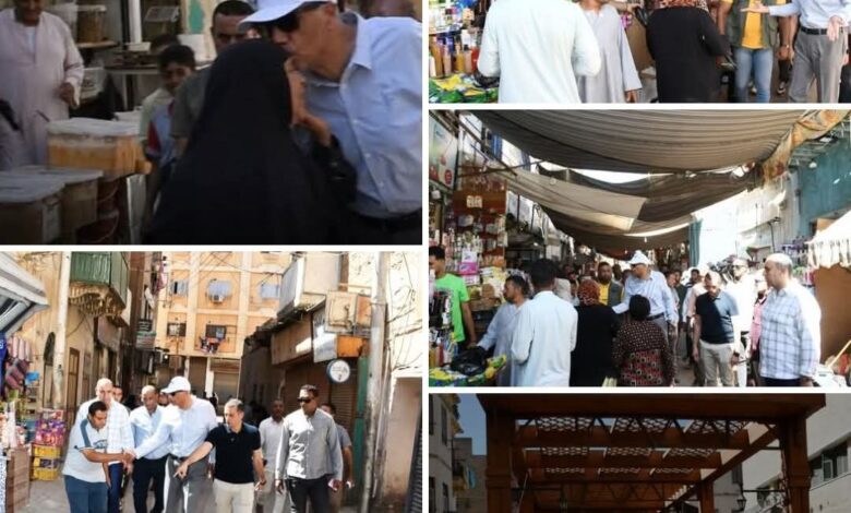 محافظ أسوان فى جولة ميدانية . ويوجه بإقامة محلات خلف مسجد المطار بشكل حضارى ونقل الباعة الجائلين