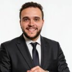 محمود عفيفي يتألق في برنامج أخبار السياحة على قناة النهار وشرم الفضائية