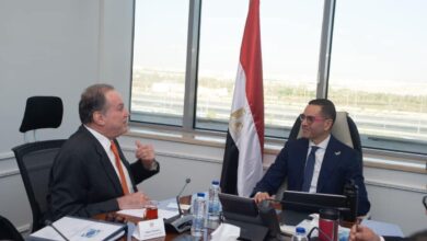 وزير الاستثمار والتجارة الخارجية يبحث مع وفد “بلومبرج جرين” الأمريكية إنشاء مركز إقليمي للأمن الغذائي وتوطين تكنولوجيا الحفظ الزراعي بمصر
