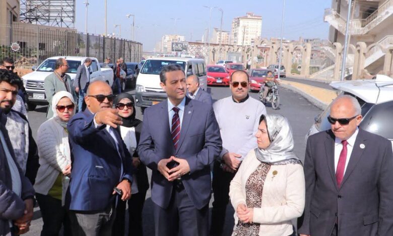 محافظ دمياط يتابع مستجدات الموقف التنفيذى بمشروع تطوير طريق كورنيش النيل بالسنانية