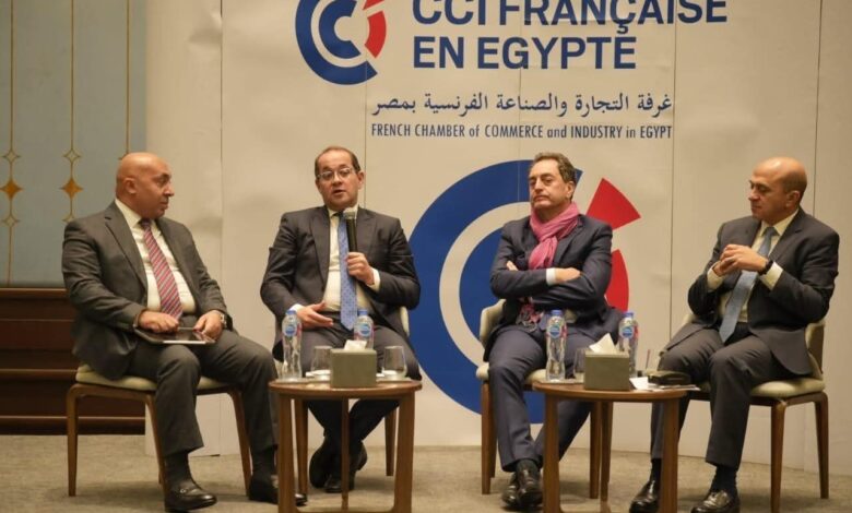 وزير المالية.. يلتقي بأعضاء غرفة التجارة والصناعة الفرنسية