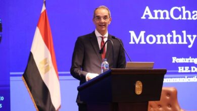 وزير الاتصالات يلقي كلمة أمام لقاء غرفة التجارة الأمريكية في مصر..