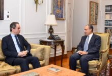 وزير الخارجية يستقبل رئيس الهيئة الوطنية للإعلام ومذيعي التليفزيون المصري