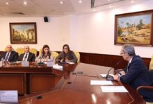 وزير الاتصالات وتكنولوجيا المعلومات يعقد مائدة مستديرة مع لجنة التحول الرقمي بغرفة التجارة الأمريكية بالقاهرة