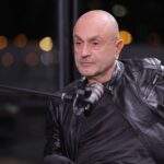 طوني قهوجي يروي تجربته في صناعة التلفزيون ببرنامج “يلا نحكي