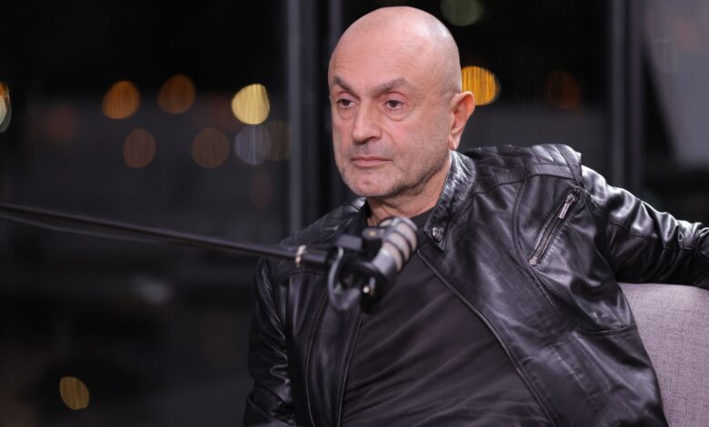 طوني قهوجي يروي تجربته في صناعة التلفزيون ببرنامج “يلا نحكي