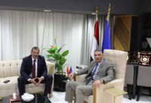 فى لقاء محافظ أسوان بمدير الأمن .. المواجهة الحازمة للظواهر السلبية من إزالة التعديات والإشغالات