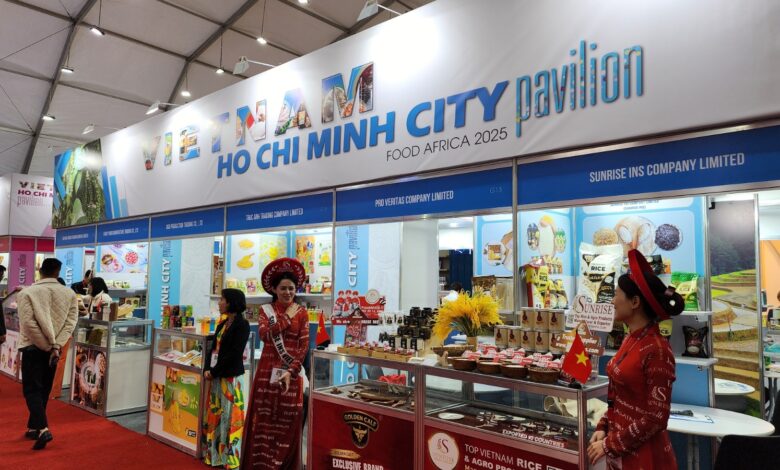 “إنوفيرا Innovera” توقع اتفاقية تعاون مع ” الجامعة المصرية الصينية” لإنشاء مركز للتعليم المستمر وحاضنات أعمال تكنولوجية “إنوفيرا Innovera” توقع اتفاقية تعاون مع ” الجامعة المصرية الصينية” لإنشاء مركز للتعليم المستمر وحاضنات أعمال تكنولوجية