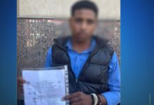 الخدمات الأمنية.. تضبط احد الأشخاص بتوجيه المواطنين للتصويت لصالح لاحد المرشحين