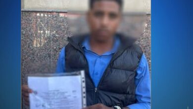 الخدمات الأمنية.. تضبط احد الأشخاص بتوجيه المواطنين للتصويت لصالح لاحد المرشحين