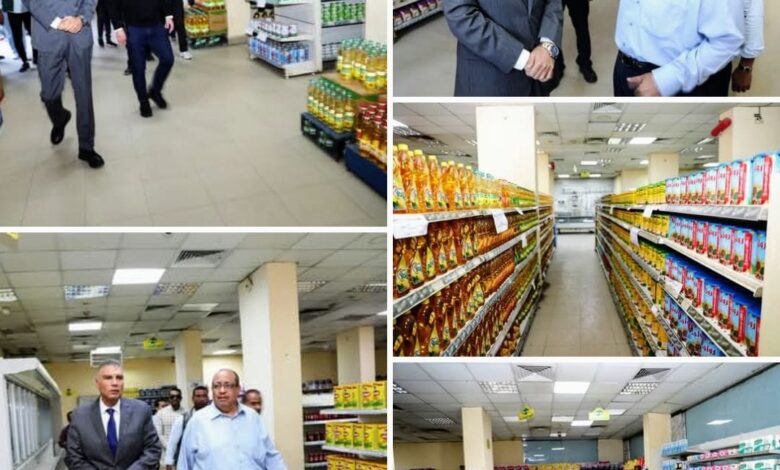 محافظ أسوان يشدد على ضخ الكميات الكافية لتلبية إحتياجات المواطنين من السلع الإستراتيجية محافظ أسوان يشدد على ضخ الكميات الكافية لتلبية إحتياجات المواطنين من السلع الإستراتيجية