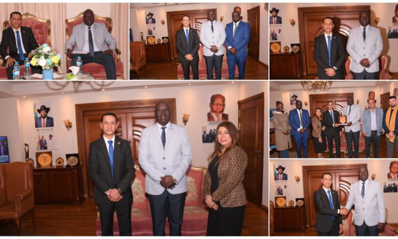 لقاء رفيع يؤكد ريادة مصر الإفريقية… وإشادة جنوب سودانية بإنجازات القيادة السياسية تحت قيادة الرئيس السيسي لقاء رفيع يؤكد ريادة مصر الإفريقية… وإشادة جنوب سودانية بإنجازات القيادة السياسية تحت قيادة الرئيس السيسي