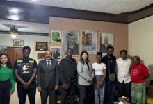 الوزيرة “شاهين” تلتقي رئيس حملة التضامن الغانية مع الشعب الفلسطيني