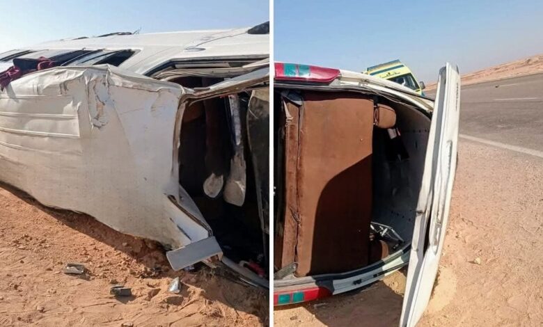 إصابة 13 شخصاً في حادث انقلاب ميكروباص على صحراوي إدفو