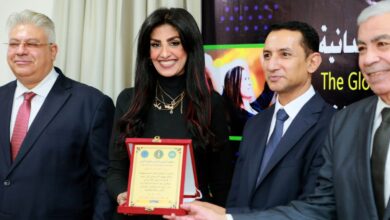 الدكتور مينا يوحنا يكرّم الإعلامية كلير توفيق رئيس مجلس إدارة مجلة كلاسي في القمة العالمية للمرأة والشباب بالقاهرة