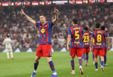 برشلونة يهزم الريال ويتوج بالسوبر الإسباني.