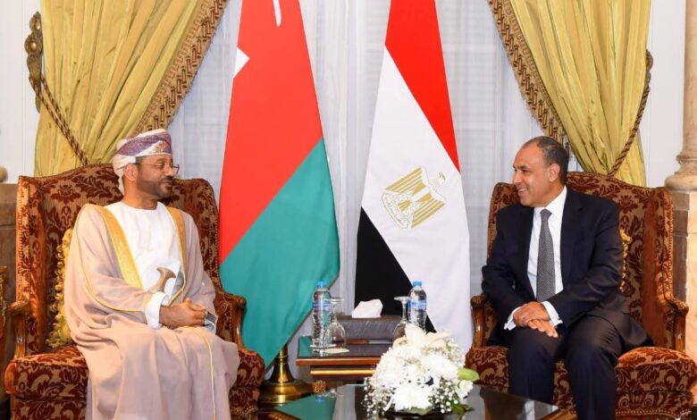 مشاورات مصرية عمانية في القاهرة