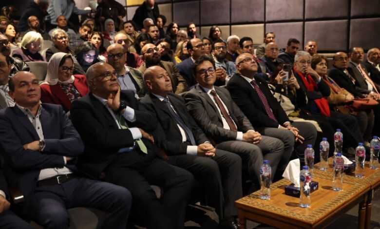 وزير الثقافة يشهد ندوة وحفل إطلاق كتاب «المعادي.. لمحات من تاريخ وتراث الضاحية الخضراء» وزير الثقافة يشهد ندوة وحفل إطلاق كتاب «المعادي.. لمحات من تاريخ وتراث الضاحية الخضراء»