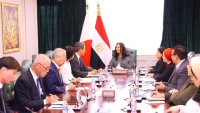 وزيرة التضامن الاجتماعي تلتقي وفداً من أعضاء مجلس المستشارين الياباني 