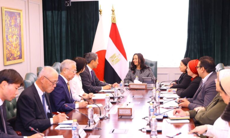 وزيرة التضامن الاجتماعي تلتقي وفداً من أعضاء مجلس المستشارين الياباني وزيرة التضامن الاجتماعي تلتقي وفداً من أعضاء مجلس المستشارين الياباني