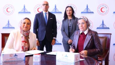 وزيرة التضامن الاجتماعي ورئيس جامعة عين شمس يشهدان توقيع بروتوكول تعاون بين الهلال الأحمر المصري والجامعة..