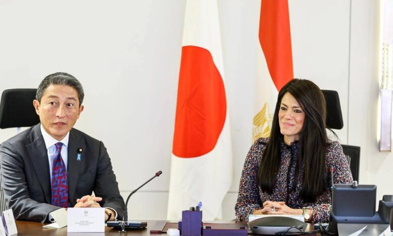 في أول زيارة رسمية منذ 7 سنوت. وزيرة التخطيط والتنمية الاقتصادية والتعاون الدولي تستقبل وفدًا رفيع المستوى من البرلمان الياباني في أول زيارة رسمية منذ 7 سنوت. وزيرة التخطيط والتنمية الاقتصادية والتعاون الدولي تستقبل وفدًا رفيع المستوى من البرلمان الياباني