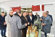 وزير الدولة للإنتاج الحربي يتفقد مصنع 81 الحربي للاطمئنان على سير العمل…