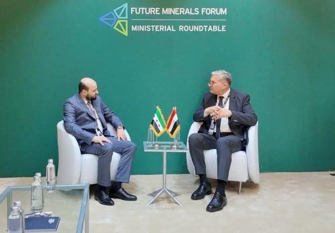 وزير البترول والثروة المعدنية يلتقي نظيره السوري