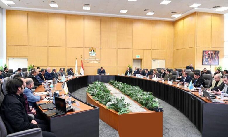 وزير الإسكان يتابع الموقف التنفيذي لمشروعات المرحلة الأولى بالمبادرة الرئاسية “حياة كريمة” لتطوير قرى الريف المصري