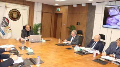 وزير قطاع الأعمال العام يعقد اجتماعًا دوريًا موسعًا لمتابعة مشروعات قطاع الصناعات المعدنية ومؤشرات الأداء