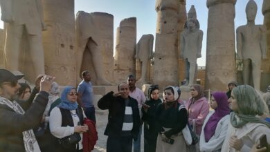 فتيات المحافظات الحدودية في جولة بمعبد الأقصر ضمن مشروع “أهل مصر”