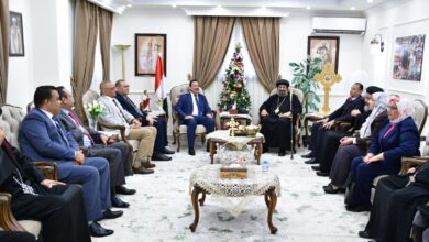 رئيس جامعة الوادي الجديد يترأس وفد لزيارة الأنبا أرسانيوس أسقف المحافظة لتقديم التهنئة بعيد الميلاد المجيد