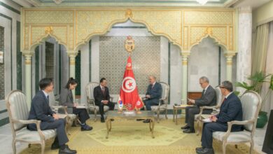 وزير خارجيّة تونس يستقبل رئيس “مجموعة الصداقة البرلمانية الكورية التونسية”