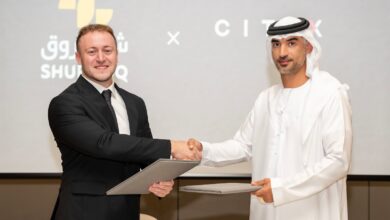 هيئة الشارقة للاستثمار والتطوير تبرم اتفاقية استراتيجية مع «سيتكس مينا» لإطلاق شبكة الشاشات الذكية
