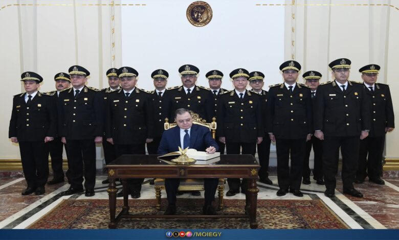 وزير الداخلية والمجلس الأعلى للشرطة يوجهوا كلمة شكر للرئيس السيسي