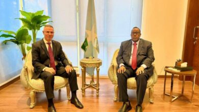 سفير الصومال بالقاهرة يستقبل الأمين العام المساعد لجامعة الدول العربية لقطاع فلسطين سفير الصومال بالقاهرة يستقبل الأمين العام المساعد لجامعة الدول العربية لقطاع فلسطين