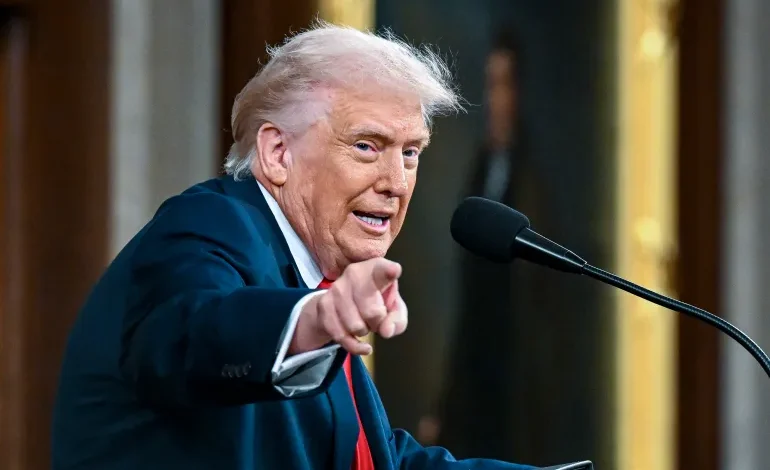 ترامب : الولايات المتحدة بدأت عمليات قتالية واسعة النطاق في إيران ترامب : الولايات المتحدة بدأت عمليات قتالية واسعة النطاق في إيران