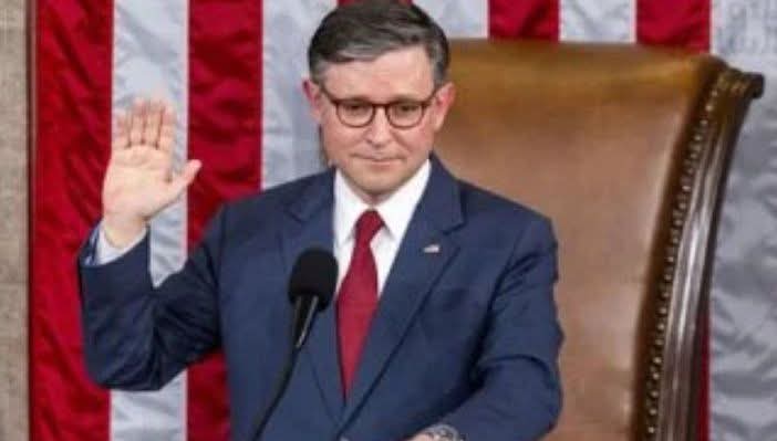 مايك جونسون يطلب من وزارة الحرب الامريكية تمويل ب50 مليار دولار للحرب ضد ايران