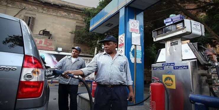 الحكومة ترفع أسعار البنزين.. 3 جنيهات للتر الواحد